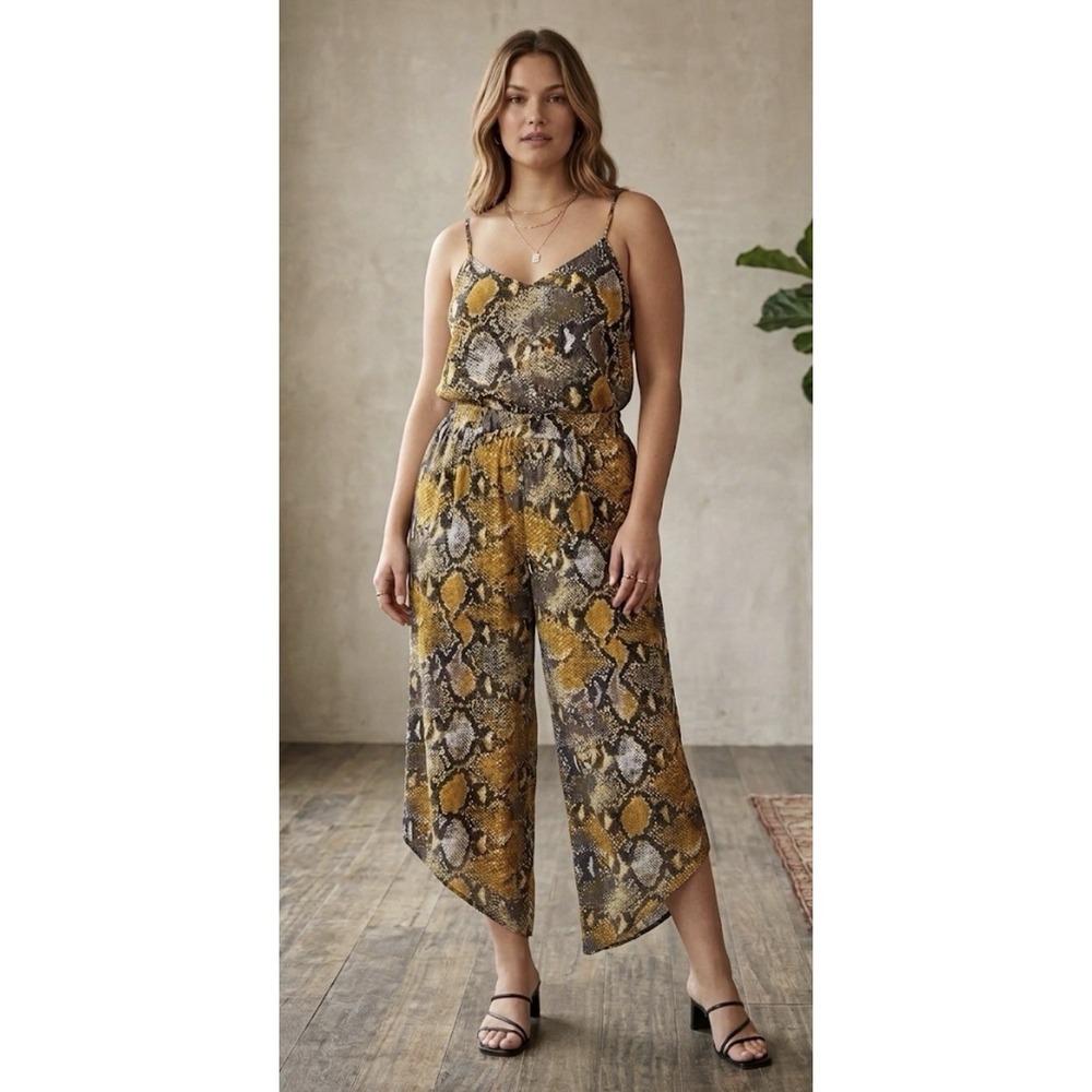 Jaded Gypsy 2 Piece Pant Set Snake Print Size Small Medium Flowy